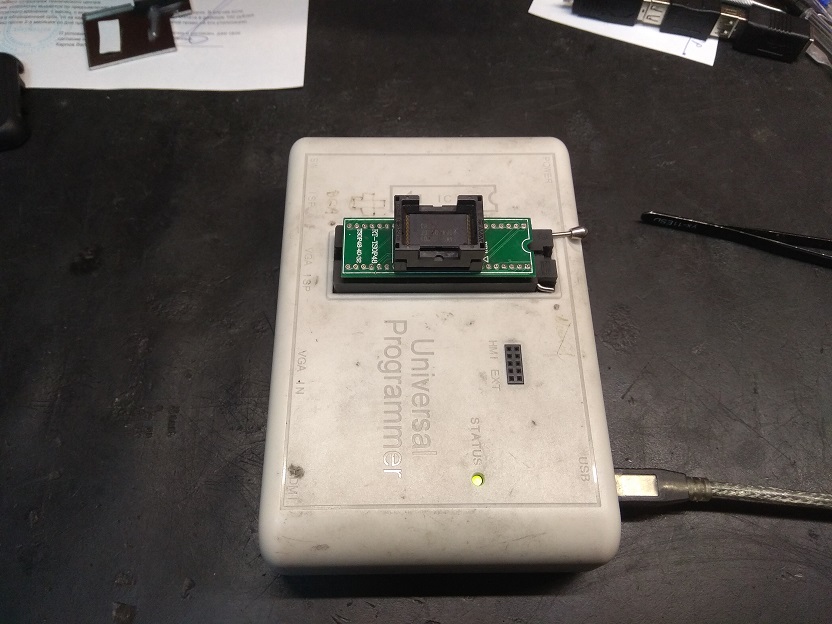 6. Берем новую Nand память и устанавливаем в программатор